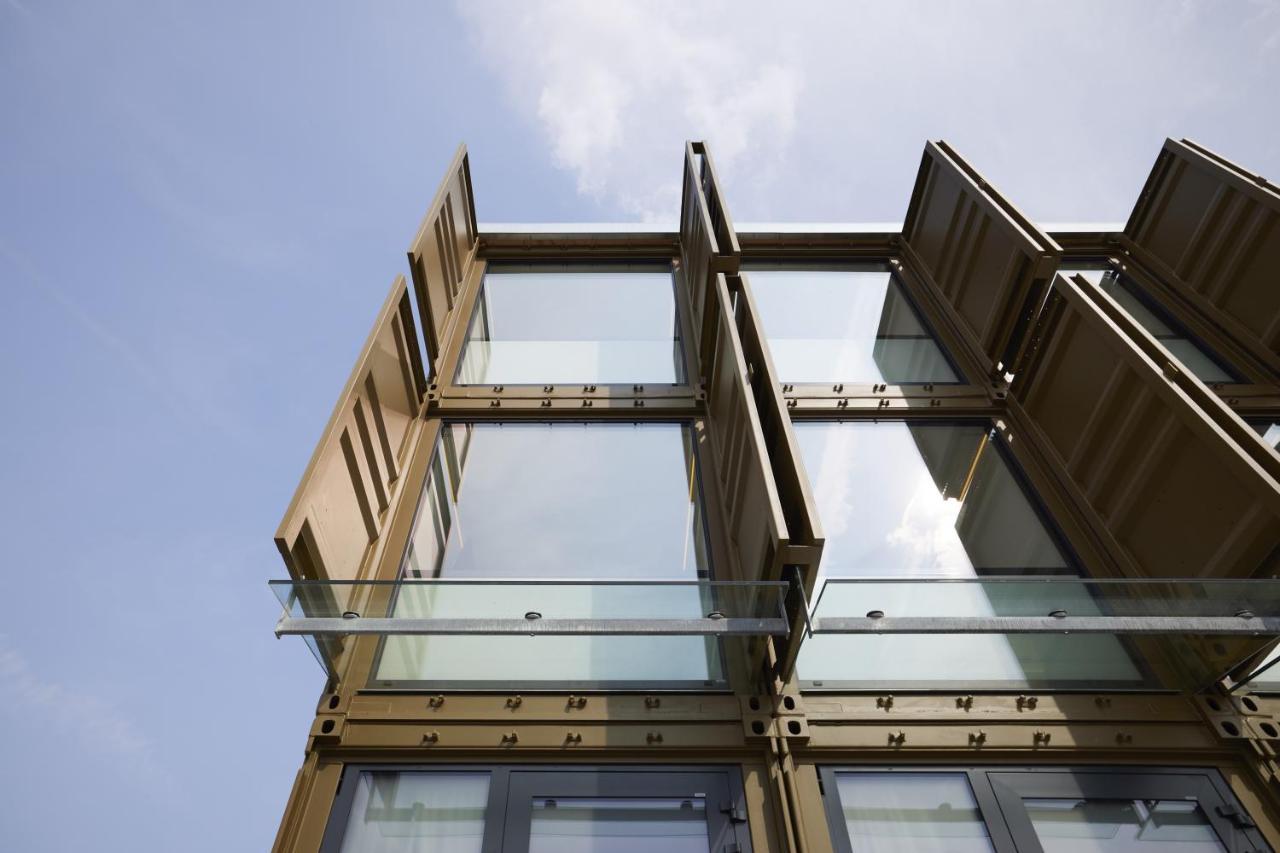 Tin Inn Montabaur L Einfach Gut - Das Hotel Aus Hochwertig Ausgebauten Ueberseecontainern 외부 사진